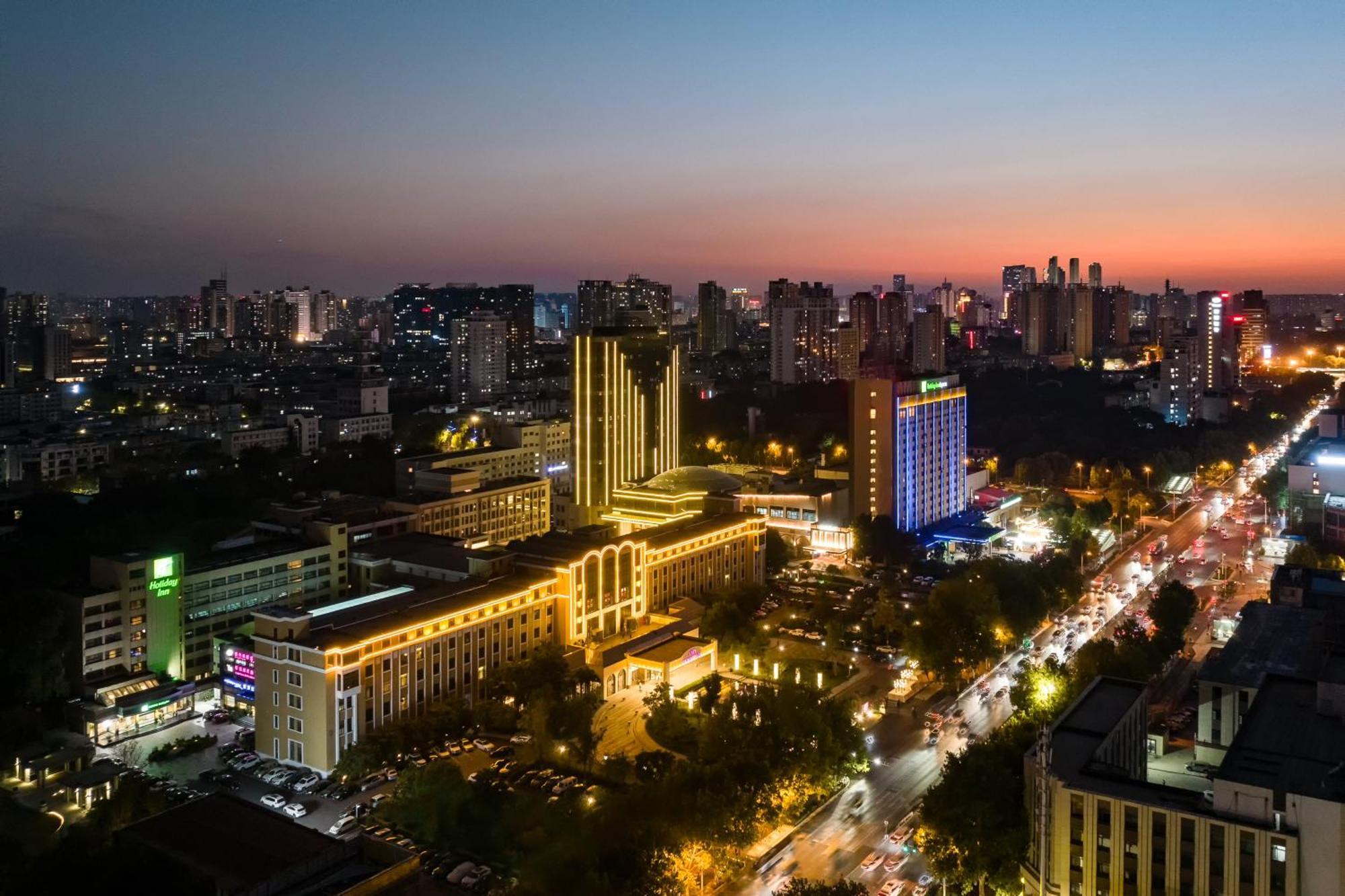 Holiday Inn Express Zhengzhou Zhongzhou By Ihg Buitenkant foto